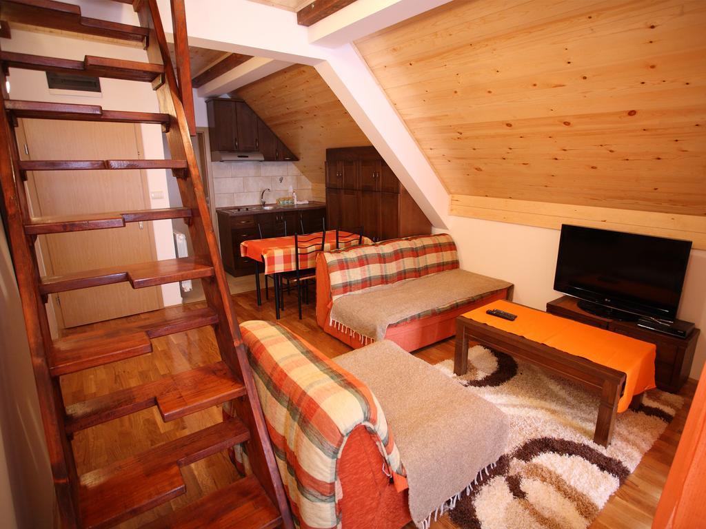 Family Apartments Zabljak  Luaran gambar